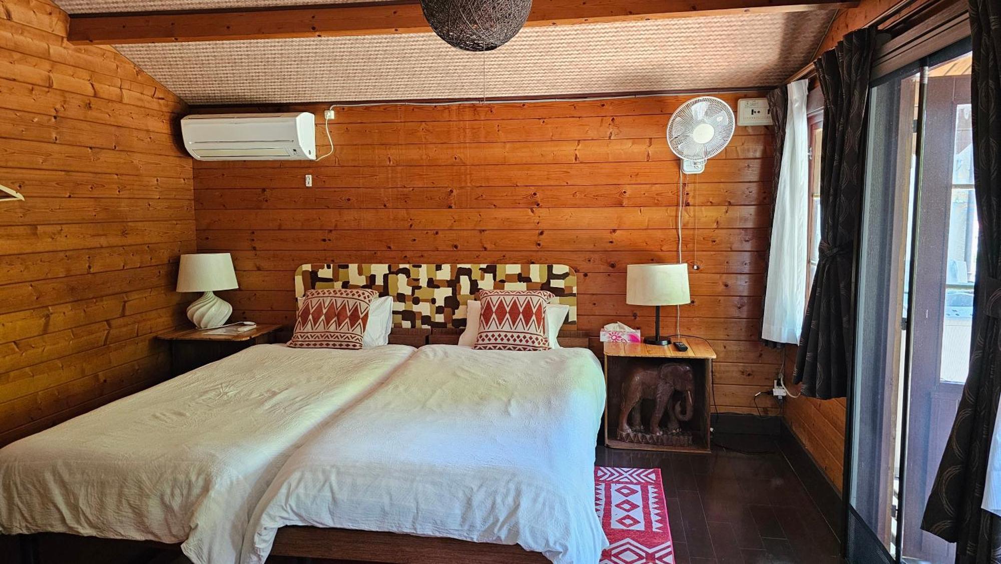 岡山市 Loft & Log Houseヴィラ エクステリア 写真